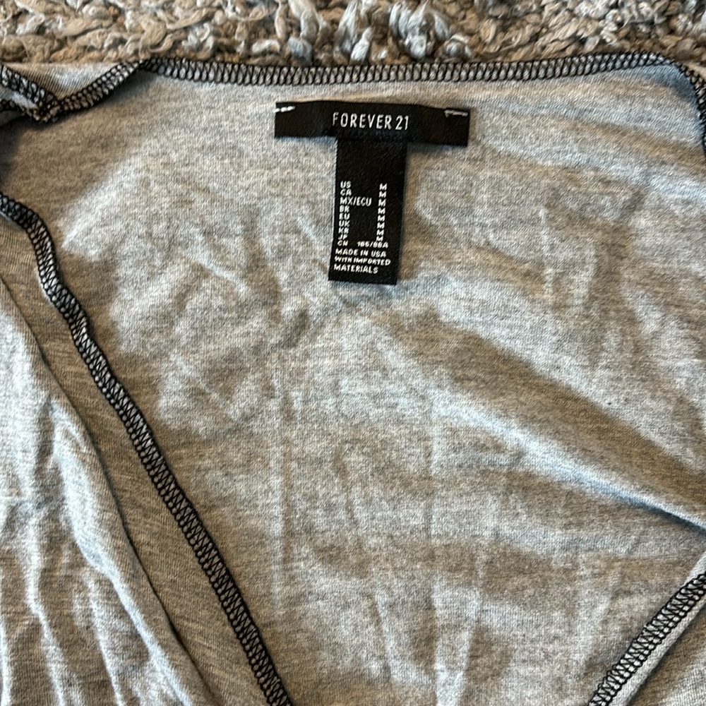 Forever 21 Topstitched Self-Tie Crop Top - Picture 6 of 6